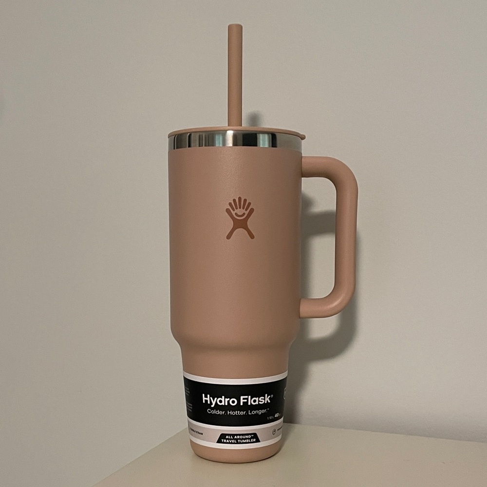 Hydro Flask Seacliff Travel Tumbler with Straw and Handle - 40oz NWT
